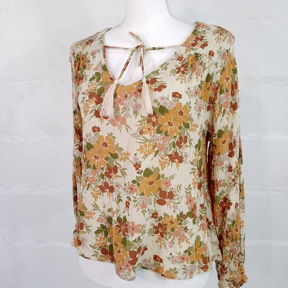 CUPCAKES AND CASHMERE FLORAL PULLOVER TOP (154) - Picture 11 of 16